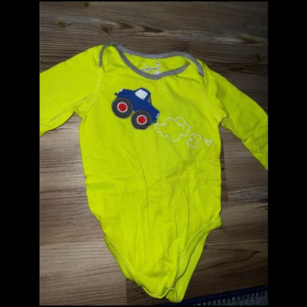 Baby’s clothing